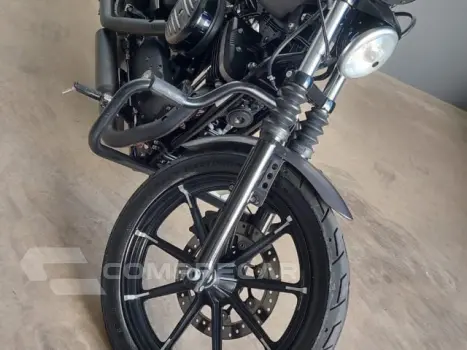 SPORTSTER XL 883N IRON - Custom