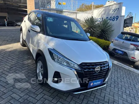 KICKS Active 1.6 16V Flex Aut.