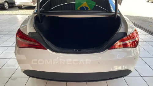 MERCEDES-BENZ CLA 180 1.6 CGI 7G-DCT