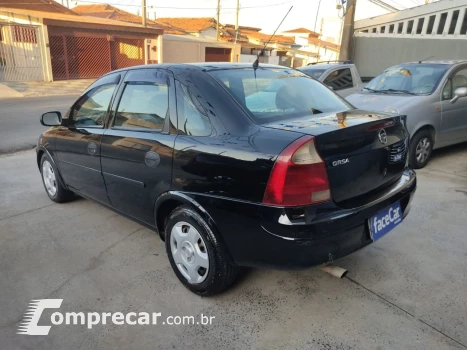 Corsa Sedan 1.0 MPFI 8V 71cv 4p