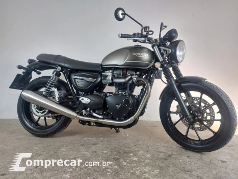 TRIUMPH STREET TWIN