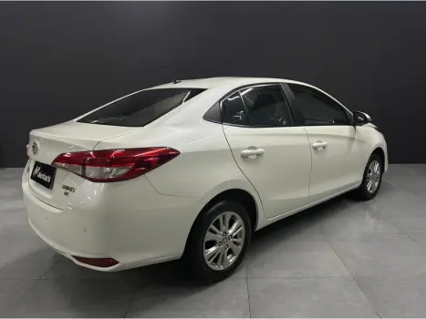 YARIS 1.5 16V FLEX SEDAN XL PLUS TECH MULTIDRIVE