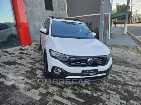 Volkswagen T-CROSS 1.0 200 TSI Comfortline 4 portas