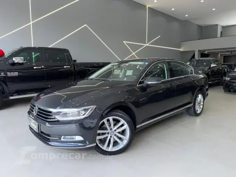 Volkswagen PASSAT 2.0 16V TSI Bluemotion Highline DSG 4 portas