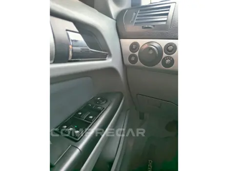 VECTRA 2.0 MPFI ELEGANCE 8V FLEX 4P MANUAL