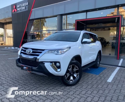 Toyota HILUX SW4 2.7 SR 4X2 16V 4 portas