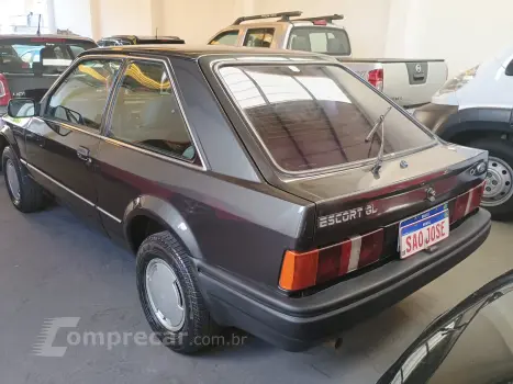 ESCORT 1.8 GL 8V