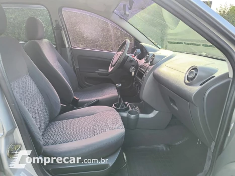 FIESTA 1.6 Rocam Sedan 8V
