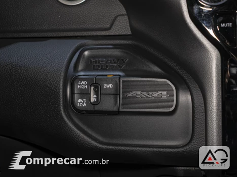3500 6.7 I6 Turbo Laramie Night Edition CD 4X4
