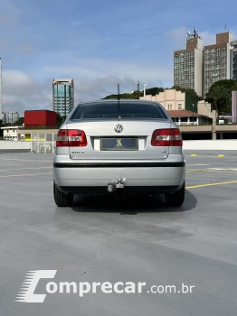 POLO SEDAN 1.6 8V