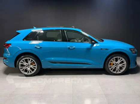 E-TRON ELÉTRICO PERFORMANCE QUATTRO