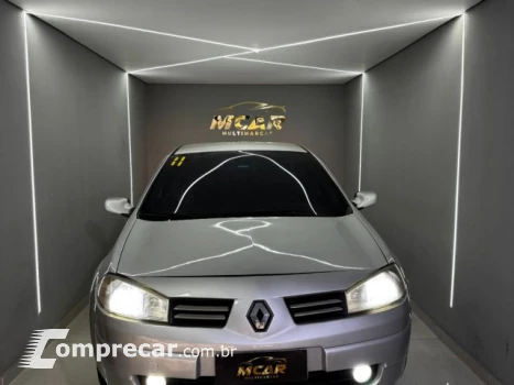 MÉGANE SEDAN - 1.6 DYNAMIQUE 16V 4P MANUAL