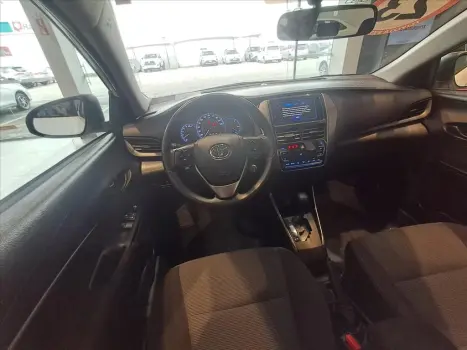 YARIS 1.5 16V FLEX SEDAN XL LIVE MULTIDRIVE