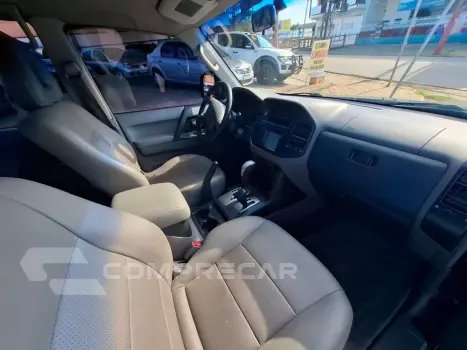 Pajero Full 3.2 Hpe 4X4 16V Turbo Intercooler Diesel 4P Auto