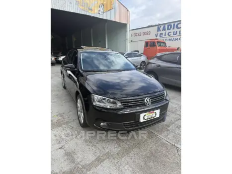 JETTA 2.0 COMFORTLINE FLEX 4P TIPTRONIC
