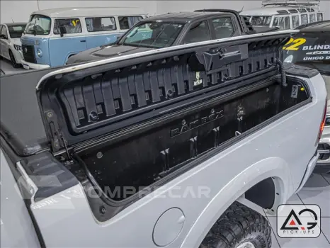 2500 6.7 Laramie 4X4 CD I6 Turbo