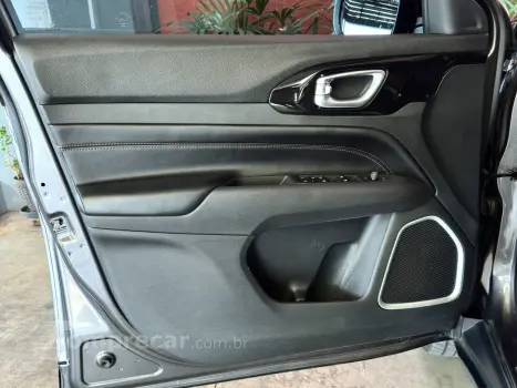 COMMANDER 1.3 T270 TURBO FLEX LIMITED AT6