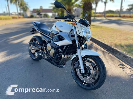 XJ6 N