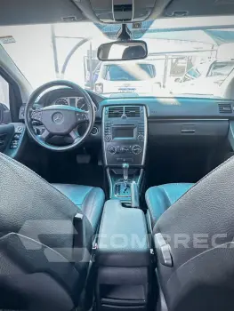 B 180 1.7 4P AUTOMÁTICO