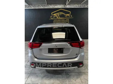 OUTLANDER 2.0 16V GASOLINA 4P AUTOMÁTICO