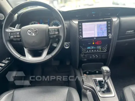 HILUX SW4 2.8 D-4d Turbo SRX 7L 4X4