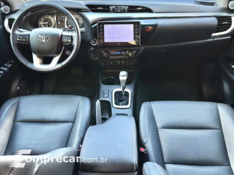 HILUX 2.8 D-4D TURBO DIESEL CD SRX 4X4 AUTOMÁTICO