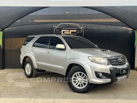 HILUX SW4 3.0 SRV 4X4 7 LUGARES 16V TURBO INTERCOOLER DIESEL