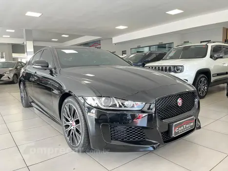 JAGUAR XE P250 R-SPORT 4 portas