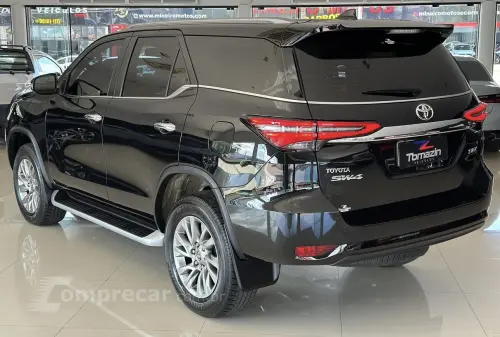 HILUX SW4 2.8 D-4d Turbo SRX 7L 4X4