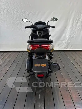 YAMAHA NMAX CONNECTED 160 ABS