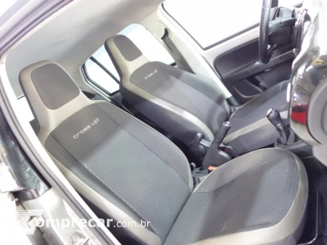 CROSS UP - 1.0 TSI 12V 4P MANUAL