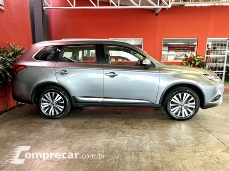 OUTLANDER 3.0 MIVEC V6 GASOLINA HPE-S AWD AUTOMÁTICO