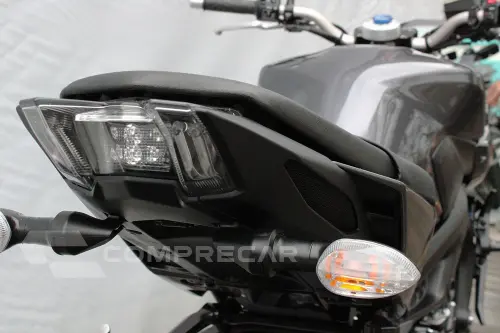 YAMAHA MT-09