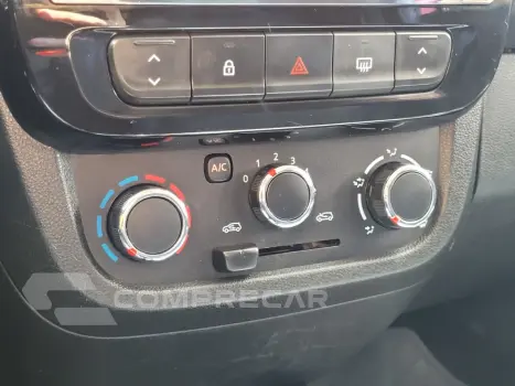 Kwid KWID Intense 1.0 Flex 12V 5p Mec.