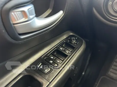 Renegade Long. T270 1.3 TB 4x2 Flex Aut.