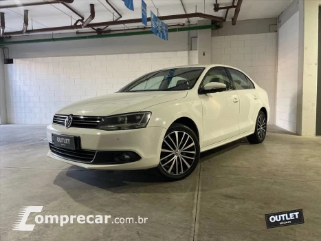 Volkswagen JETTA 2.0 COMFORTLINE FLEX 4P TIPTRONIC 4 portas