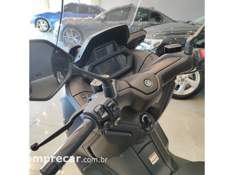 XMAX 250 ABS
