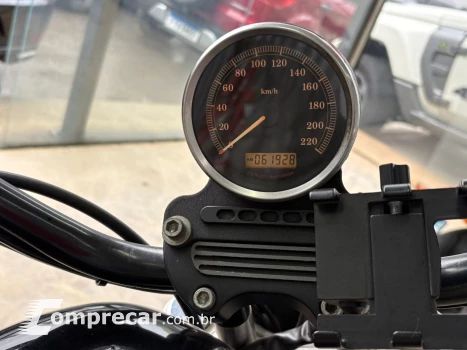 SPORTSTER XL 883 R