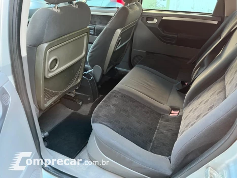 MERIVA 1.8 MPFI Maxx 8V