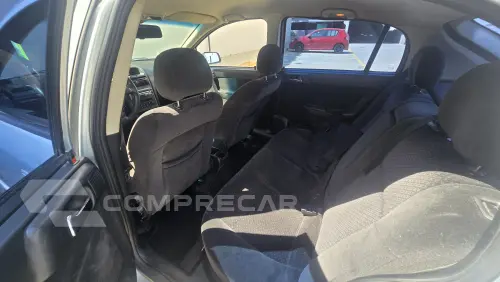 ASTRA 2.0 MPFI Advantage 8V