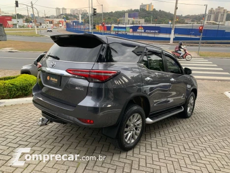 Hilux SW4 SRX 4x4 2.8 TDI 16V Dies. Aut.