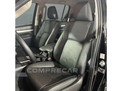HILUX 2.8 D-4D TURBO DIESEL CD SRX PLUS 4X4 AUTOMÁTICO