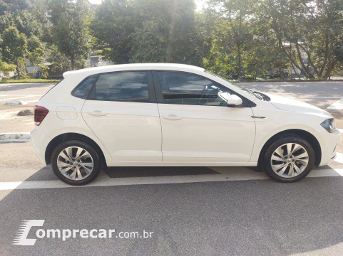 Volkswagen POLO 1.0 200 TSI Highline 4 portas