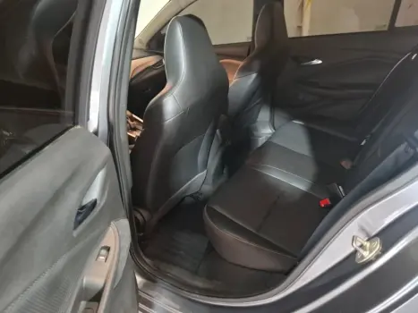 ONIX 1.0 Turbo Plus Premier