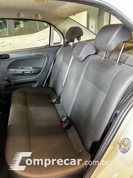 VOYAGE 1.0 12V MPI Totalflex