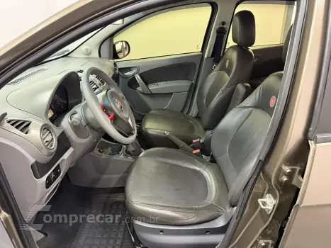 Grand Siena ESSENCE 1.6 Flex 16V