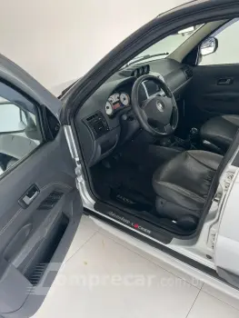 PALIO 1.8 MPI Adventure Locker Weekend 16V