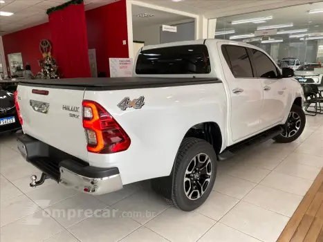 HILUX 2.8 D-4D TURBO DIESEL CD SRX 4X4 AUTOMÁTICO