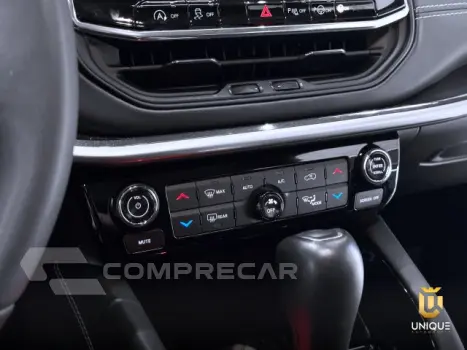 COMMANDER - 1.3 T270 TURBO LONGITUDE AT6