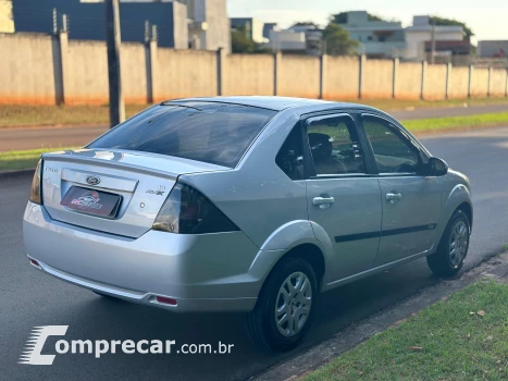 FIESTA 1.6 SE Sedan 16V